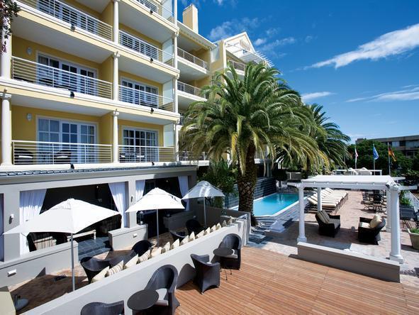 Romney Park Luxury Suites - Deck 